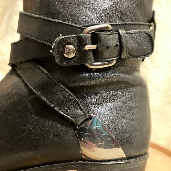 Stuart Weitzman Ranch Dressing Black Leather Motorcyle Ankle Boots Size 8.5M - Picture 5 of 10